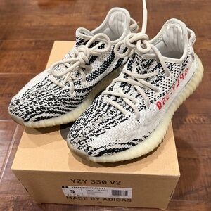 Adidas Yeezy Boost 350 V2